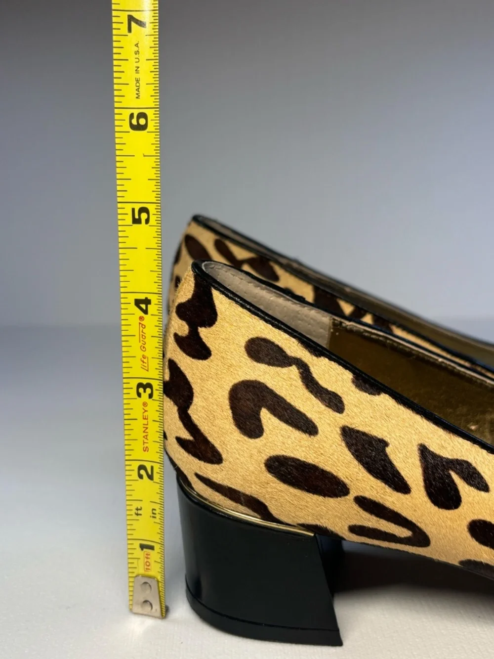 Isaac Mizrahi NY Leopard Calf Hair Block Heel Pumps S 8.5 Animal Print Statement